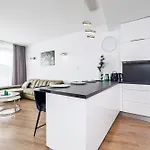 About Art - Ovo Apartment Breslau