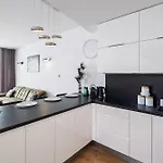 Apartment About Art - Ovo Breslau