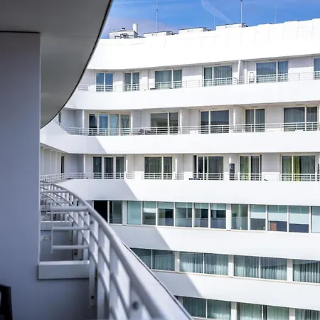 Apartment About Art - Ovo