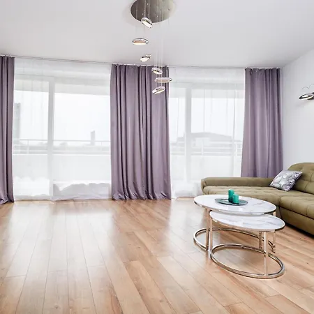 Apartment About Art - Ovo