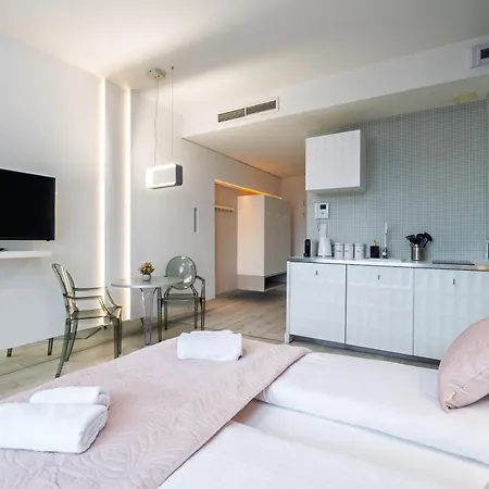 About Art - Ovo דירה