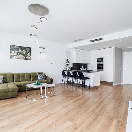 דירה About Art - Ovo