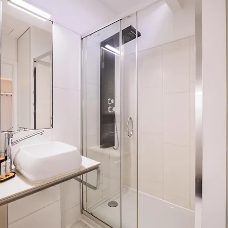 About Art - Ovo Lejlighed Wrocław