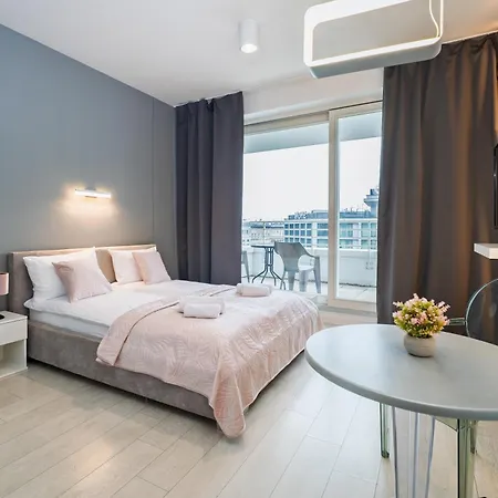 About Art - Ovo Lejlighed