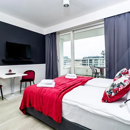 About Art - Ovo ורוצלב