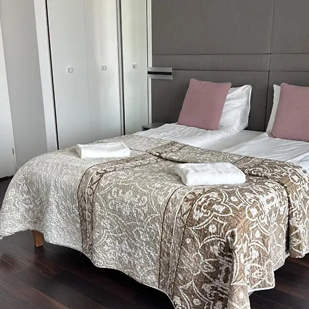 About Art - Ovo דירה ורוצלב