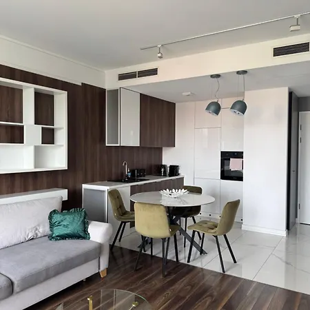 About Art - Ovo Lejlighed *