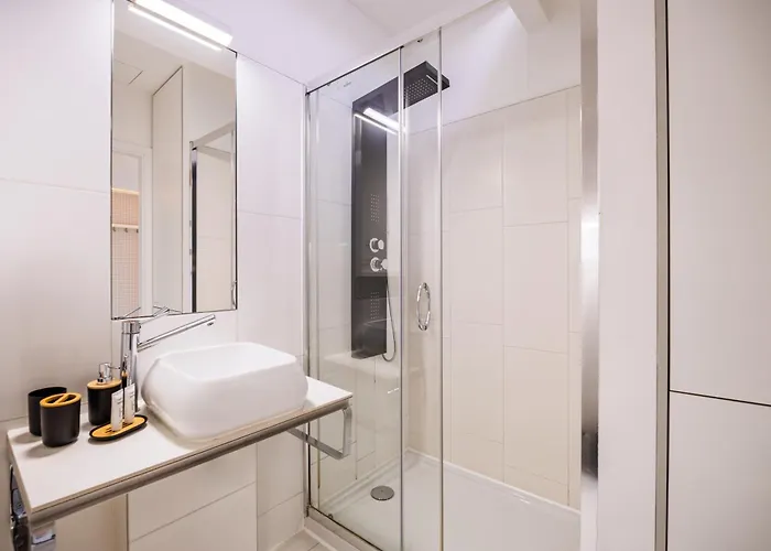 About Art - Ovo Apartment Breslau